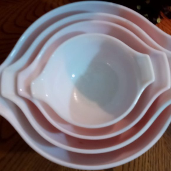 VINTAGE PYREX PINK GOOSEBERRY Mixing Bowl Set of 4. FREE SHIPPING!! - Picture 12 of 12